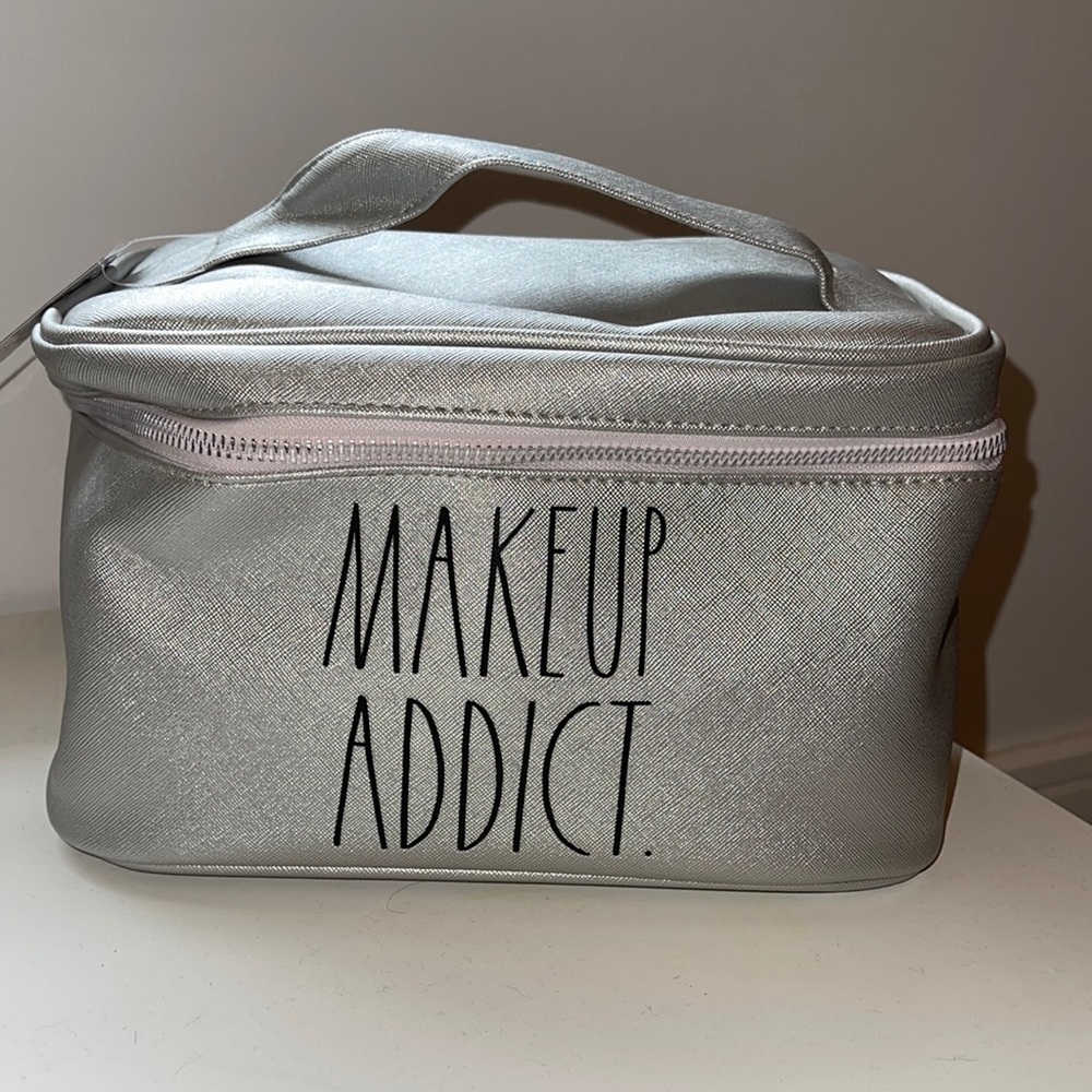Brand new! Rae Dunn makeup addict bag!